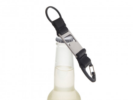 Брелок-ремувка с открывашкой и карабином Champion, черный