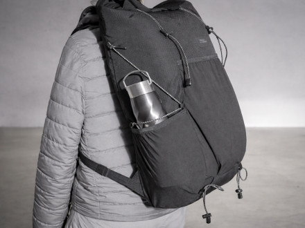 Легкий складывающийся рюкзак-мессенджер Venturer Eco, черный