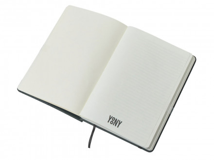 Набор блокнот А5 с магнитным держателем для ручки и подставкой для телефона и металлической шариковой ручкой NotaBene, черный