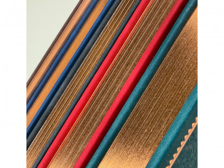 Ежедневник недатированный А4 Royal, зеленый с бронзовым срезом