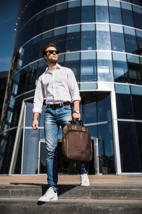 Рюкзак для ноутбука с внешним аккумулятором reGenerate