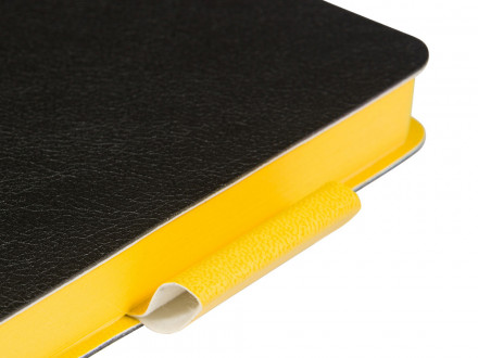 Ежедневник недатированный А5 Boston, черный (желтый обрез)