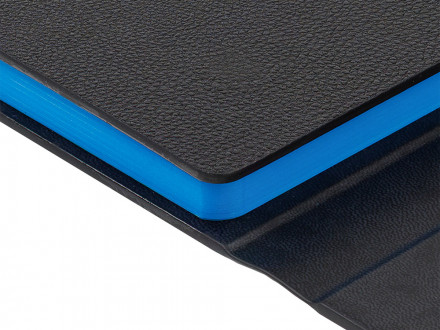 Ежедневник недатированный с магнитным клапаном А5 Venezia, черный