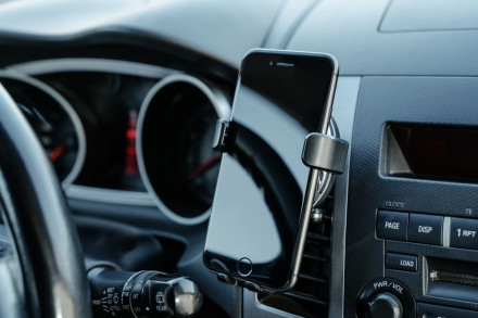 Держатель для телефона Buddy Holdy Wireless, с беспроводной зарядкой