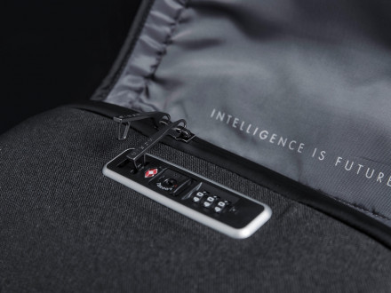 Водостойкий антикражный рюкзак Clickpack для ноутбука 15.6, черный