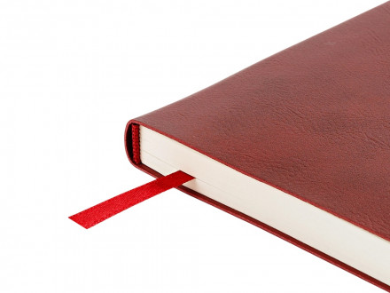 Ежедневник недатированный  А5 PRIMAVERA бордовый