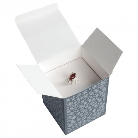 Елочный шар с фигуркой «Снегирь на ветке», 10 см, белый с серебристым