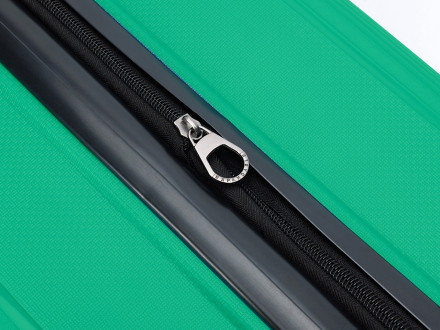 Чемодан TORBER В Отпуск, ярко-бирюзовый, полипропилен, 65,5 х 43,5 х 26 см, 62 л