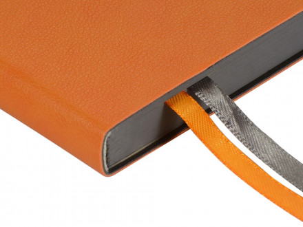 Ежедневник А5 датированный Boston 2027, оранжевый с серым обрезом