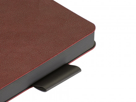Ежедневник А5 датированный Boston 2027, бордовый с серым обрезом