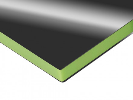 Металлический брелок с пластиковой цветной вставкой SteelPop House, серебристый с зеленым яблоком