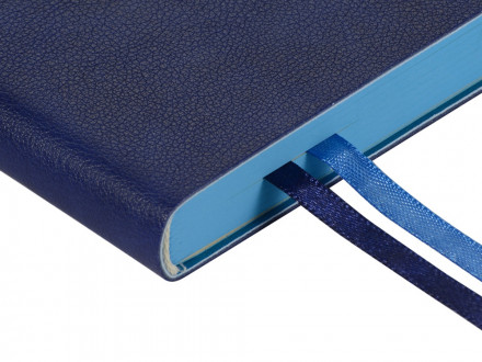 Ежедневник А5 датированный Boston 2027, синий с голубым обрезом