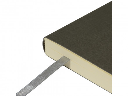 Скетчбук Sketch & Art в мягком переплете 145х145 мм, 100 л. бежевой бумаги 100 гр., серый