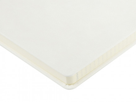 Ежедневник недатированный А5 Megapolis Velvet New, белый