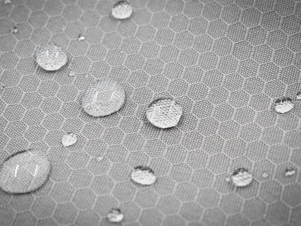 Универсальная водостойкая сумка на пояс Bumble из переработанного пластика, серый