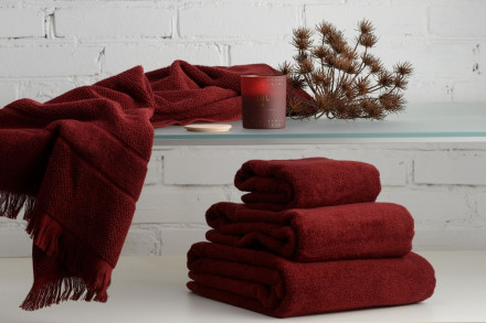 Полотенце Essential с бахромой, бордовое