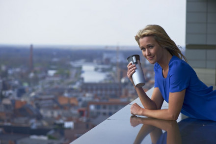 Термостакан Contigo West Loop, вакуумный, белый металлик