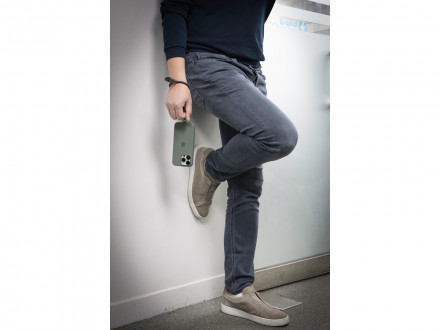 Ремешок-держатель для телефона с зарядным кабелем USB-C - USB-C Lany Wristband Charge Eco, серый