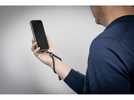 Ремешок-держатель для телефона с зарядным кабелем USB-C - USB-C Lany Wristband Charge Eco, серый