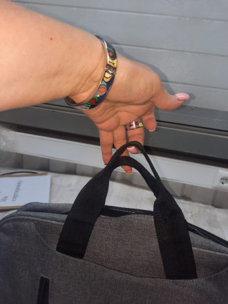 Сумка для ноутбука Wing с вертикальным наружным карманом, черный (Р)