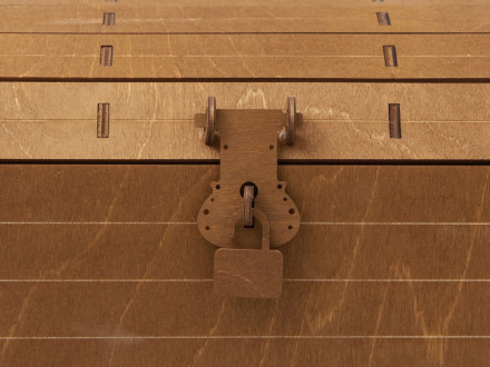 Подарочный набор: кукла фарфоровая, чай Малина с мятой, красный