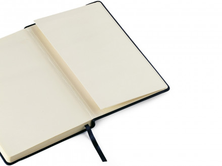 Ежедневник А5 недатированный Megapolis Velvet, оранжевый