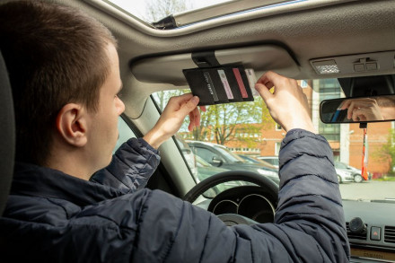 Органайзер Wheel Deal на солнцезащитный козырек