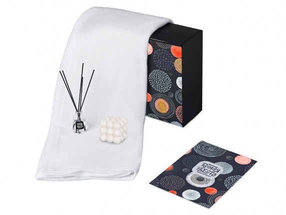 Подарочный набор с пледом, свечой и диффузором, белый