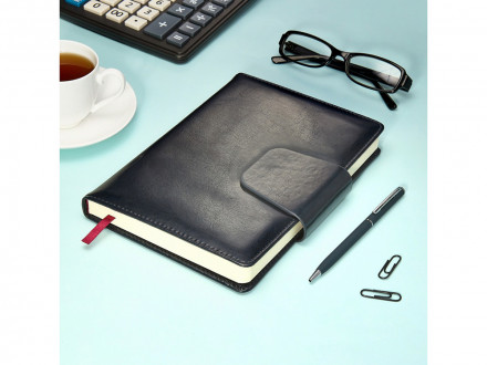 Ежедневник А5 недатированный Prestige, синий