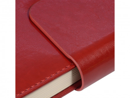 Ежедневник А5 недатированный Prestige, красный