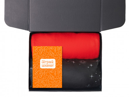 Подарочный набор с пледом, свечой и диффузором, красный