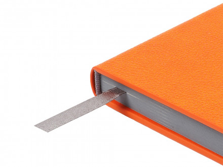 Ежедневник недатированный с магнитным клапаном А5 Venezia, оранжевый