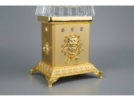 Ваза на постаменте Александрия